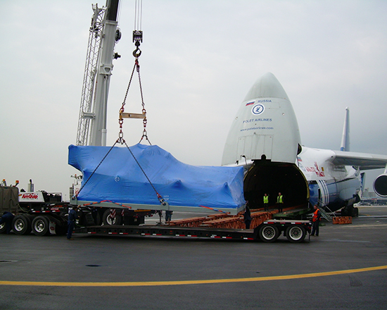 Freight forwarding services by air and sea