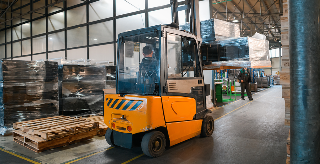 Navigating Complex Logistics — How to Handle Specialized Equipment Transportation
